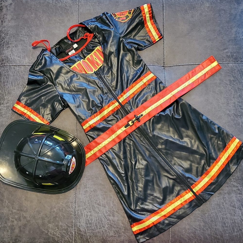 Women's Firefighter Halloween Costume
